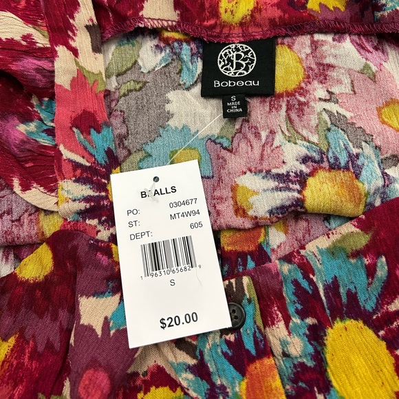 Floral Print Women's Top - Multicolor Flowers Button-down NWT Small Light weight - Picture 9 of 11